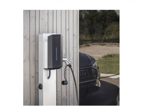 Зарядная станция для электромобилей | PCE | PC Electric, тип 2, режим 3, 32 A, 22 кВт, RFID, переключатель с ключом